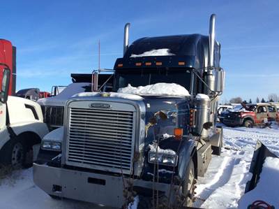 Freightliner FLD120 Salvage Truck
