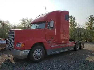 Freightliner FLD120 Salvage Truck