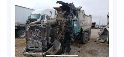 Freightliner FLD120SD Salvage Truck