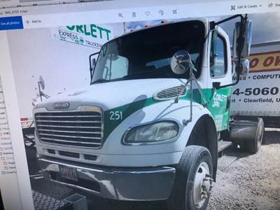 Freightliner M2 106 Salvage Truck