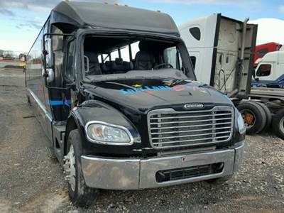 Freightliner M2 106 Salvage Truck