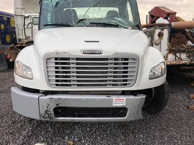 Freightliner M2 106 Salvage Truck
