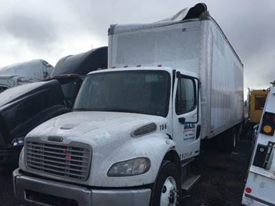 Freightliner M2 106 Salvage Truck