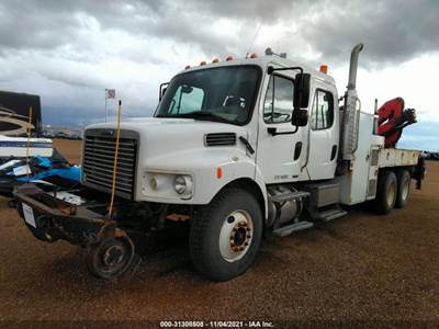 Freightliner M2 106 Salvage Truck