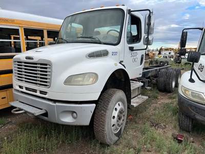 Freightliner M2 106 Salvage Truck
