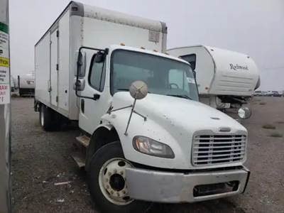 Freightliner M2 106 Salvage Truck