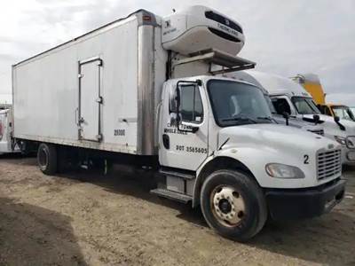 Freightliner M2 106 Salvage Truck