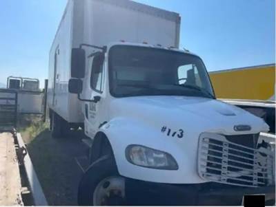 Freightliner M2 106 Salvage Truck