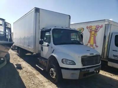 Freightliner M2 106 Salvage Truck