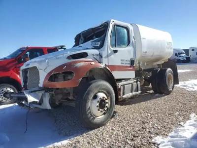 Freightliner M2 106 Salvage Truck