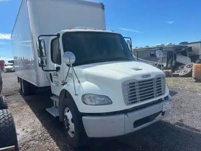 Freightliner M2 106 Salvage Truck
