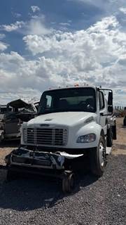 Freightliner M2 106 Salvage Truck