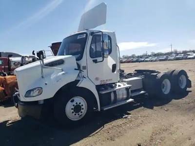 Freightliner M2 112 Salvage Truck