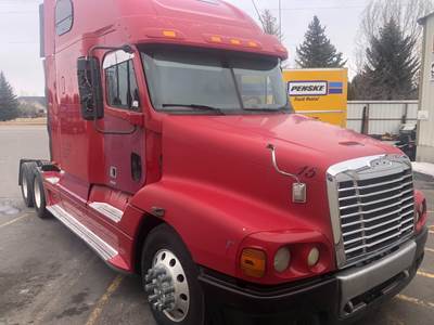 Freightliner ST120 Salvage Truck