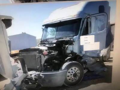 Freightliner ST120 Salvage Truck