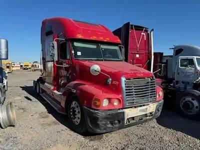 Freightliner ST120 Salvage Truck