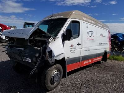 Freightliner Sprinter 3500 Salvage Truck