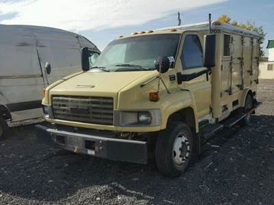 GMC C5500 Salvage Truck