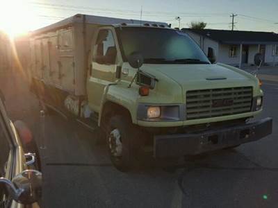 GMC C5500 Salvage Truck