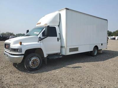GMC C5500 Salvage Truck