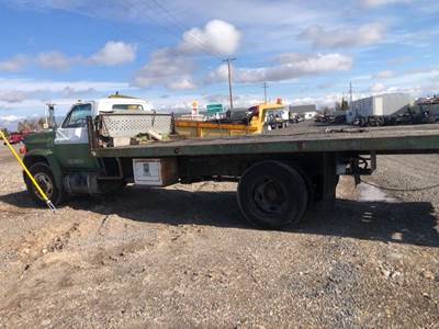 GMC C6500 Salvage Truck