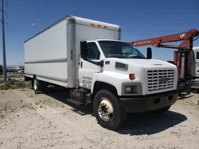 GMC C7500 Salvage Truck