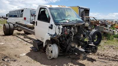 GMC C7500 Salvage Truck