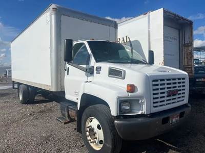 GMC C7500 Salvage Truck