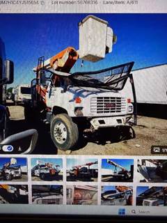 GMC C7500 Salvage Truck