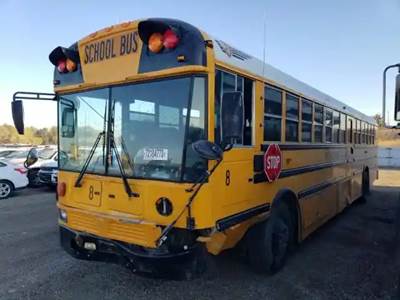 IC Bus PB305 Salvage Truck