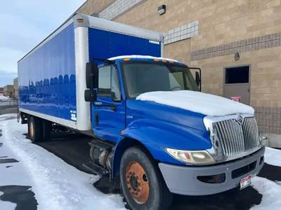 International 4300 Salvage Truck