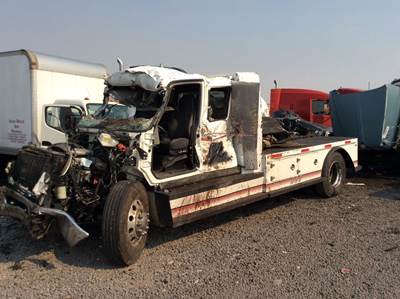 International 4300, 4400 Series Salvage Truck