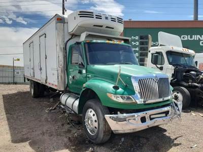 International 4300 Salvage Truck