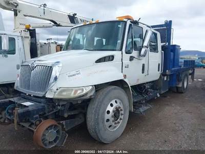 International 4400 Salvage Truck