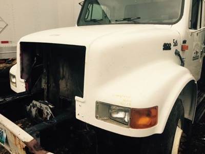 International 4900 Salvage Truck