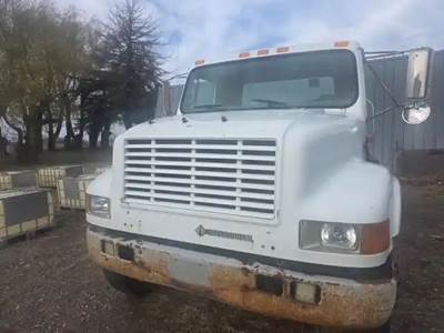 International 4900 Salvage Truck