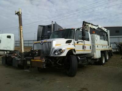International 7400 Salvage Truck