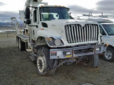 International 7400 Salvage Truck