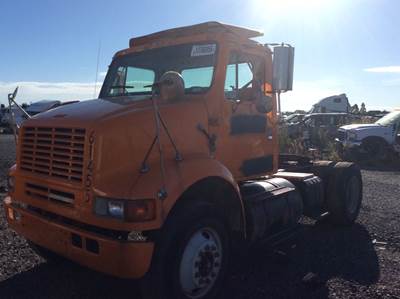 International 8100 Salvage Truck