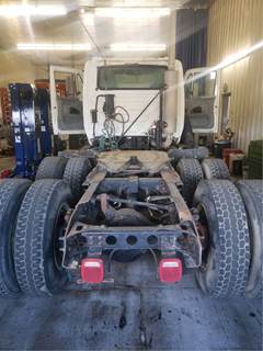 International 8600 Salvage Truck