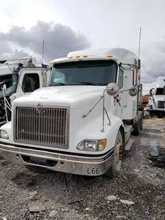 International 9200i Salvage Truck