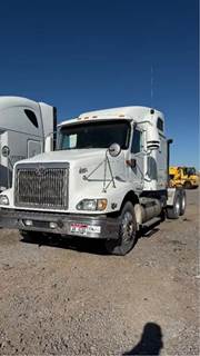 International 9200i Salvage Truck