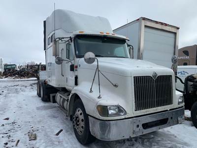 International 9400i Salvage Truck