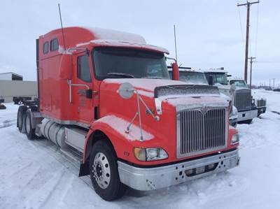 International 9400i Salvage Truck