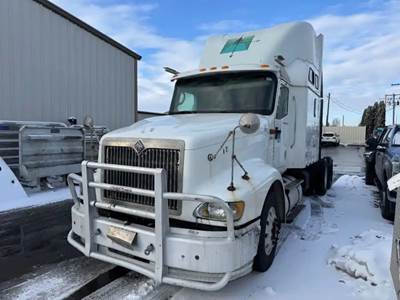 International 9400i Salvage Truck