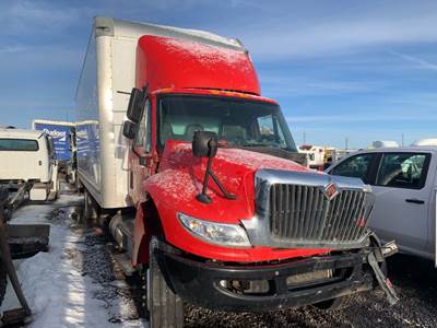 International DuraStar 4300 Salvage Truck