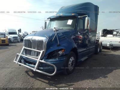 International ProStar Salvage Truck