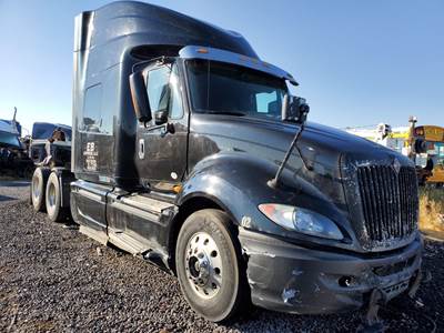 International ProStar Salvage Truck