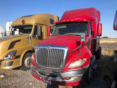 International ProStar Salvage Truck