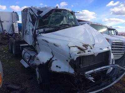 International ProStar Salvage Truck